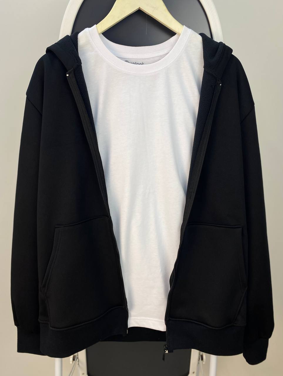 Veste et T-shirt style casuel et simple 😎